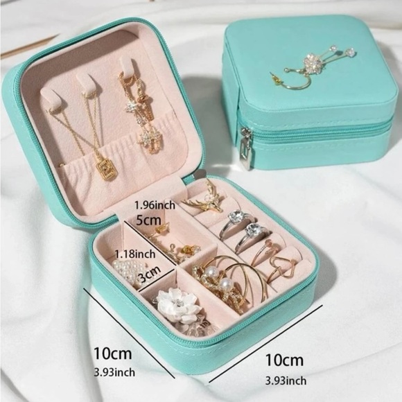 Miniature Travel Jewelry Organizer Box - Picture 4 of 9